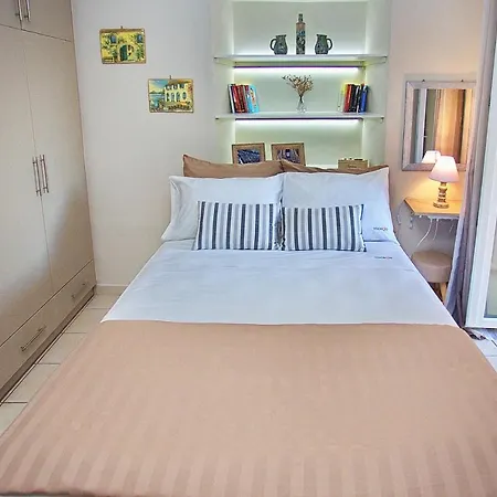 Nona's Апартаменты Corfu (city)